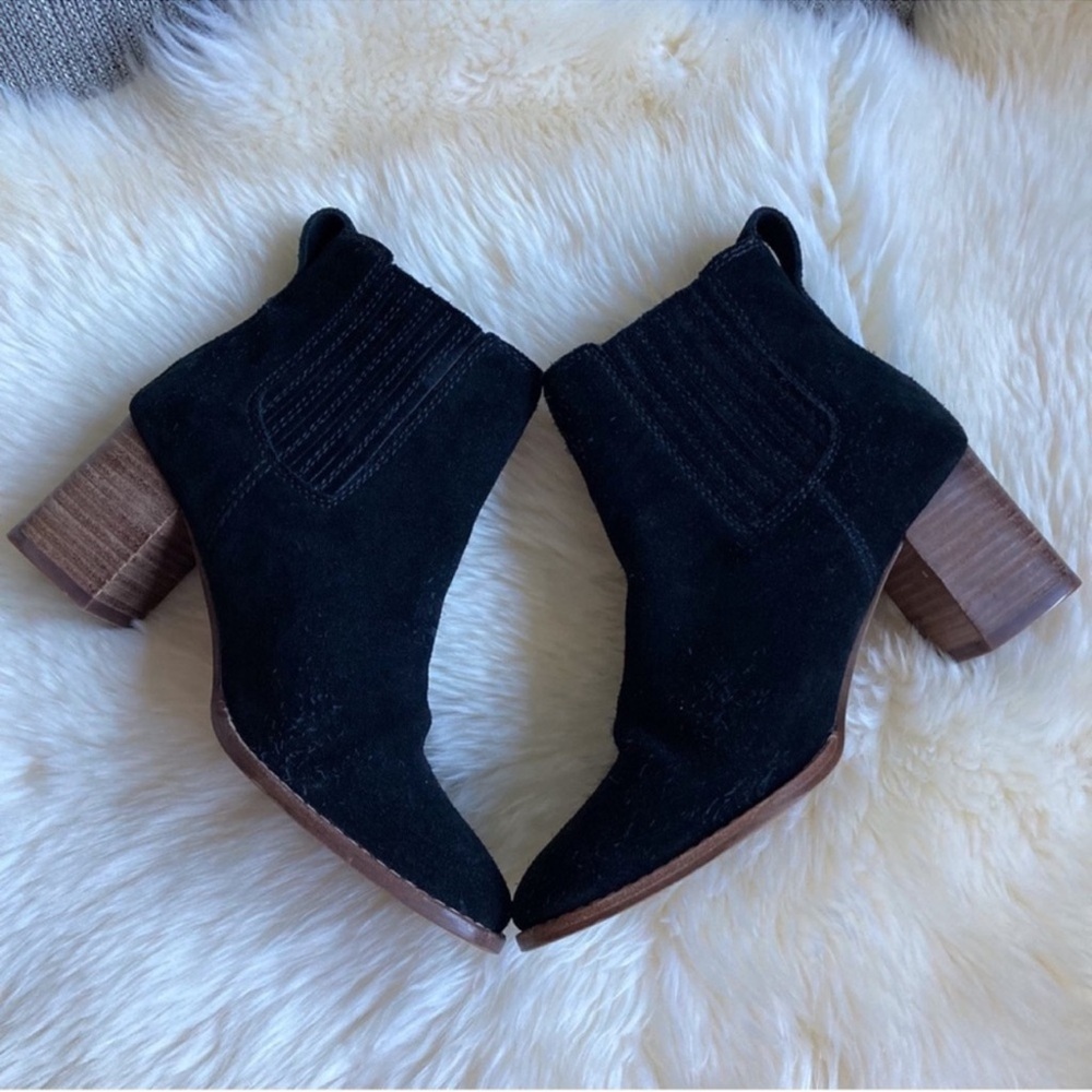 Madewell Suede Kat Chelsea Black Genuine Suede Leather Pull on Booties S…